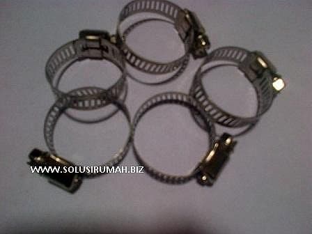 KLEM HOSE 13-26(1")*PLAT klem selang