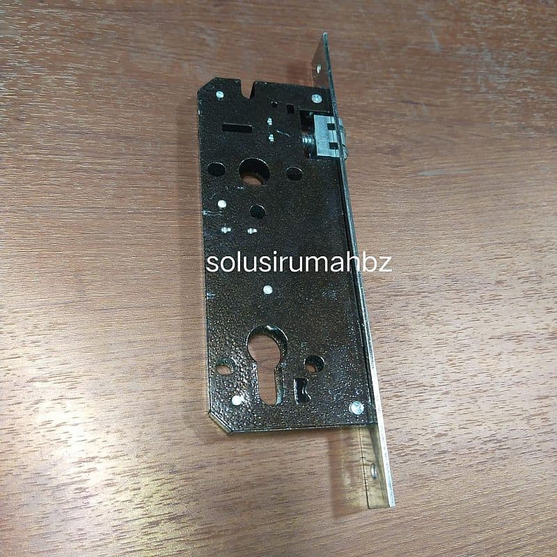 BODY KUPU TARUNG SAJA KOSONGAN U PINTU KUNCI TANPA SILINDER SUKU PART