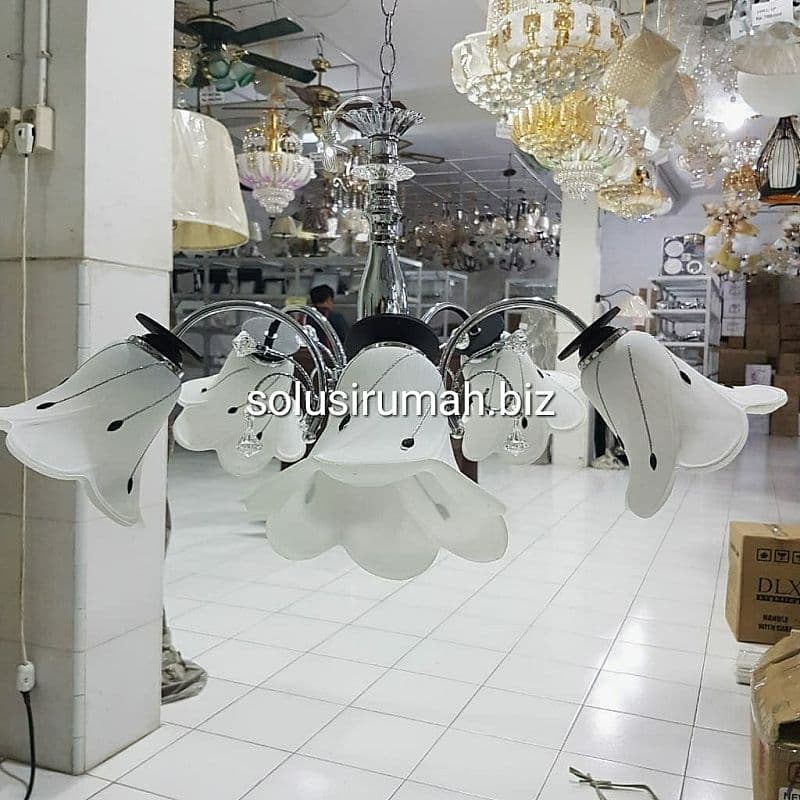 LAMPU HIAS GANTUNG 5BUNGA WHITE HITAM