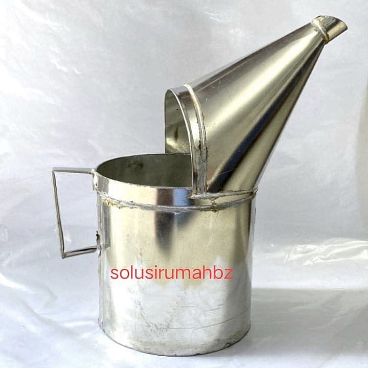 corong minyak 2l besi takaran literan