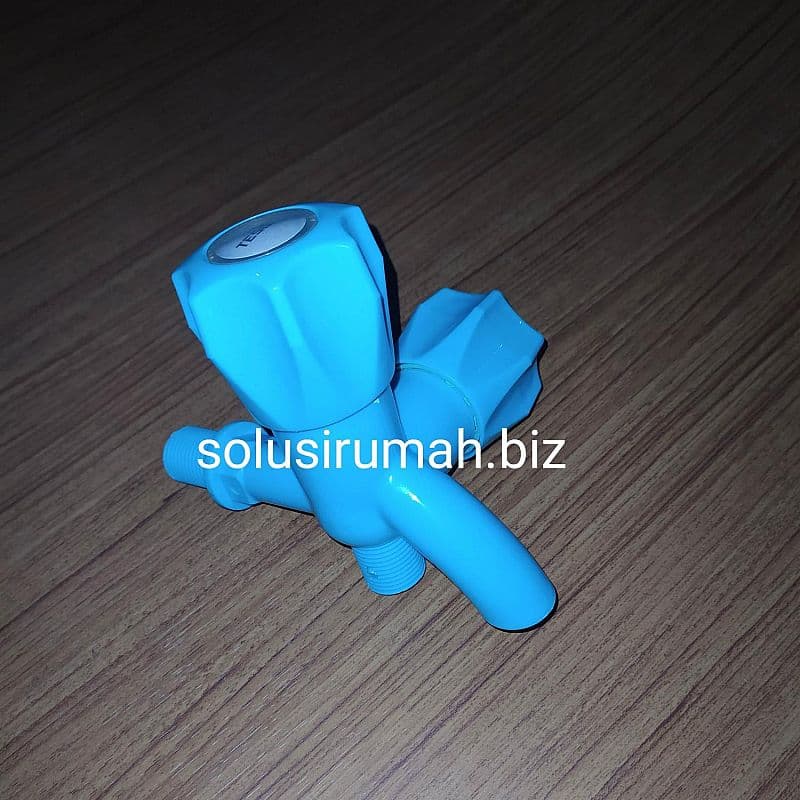KRAN PVC DOUBLE PLASTIC CABANG WARNA RANDOM PLASTIK