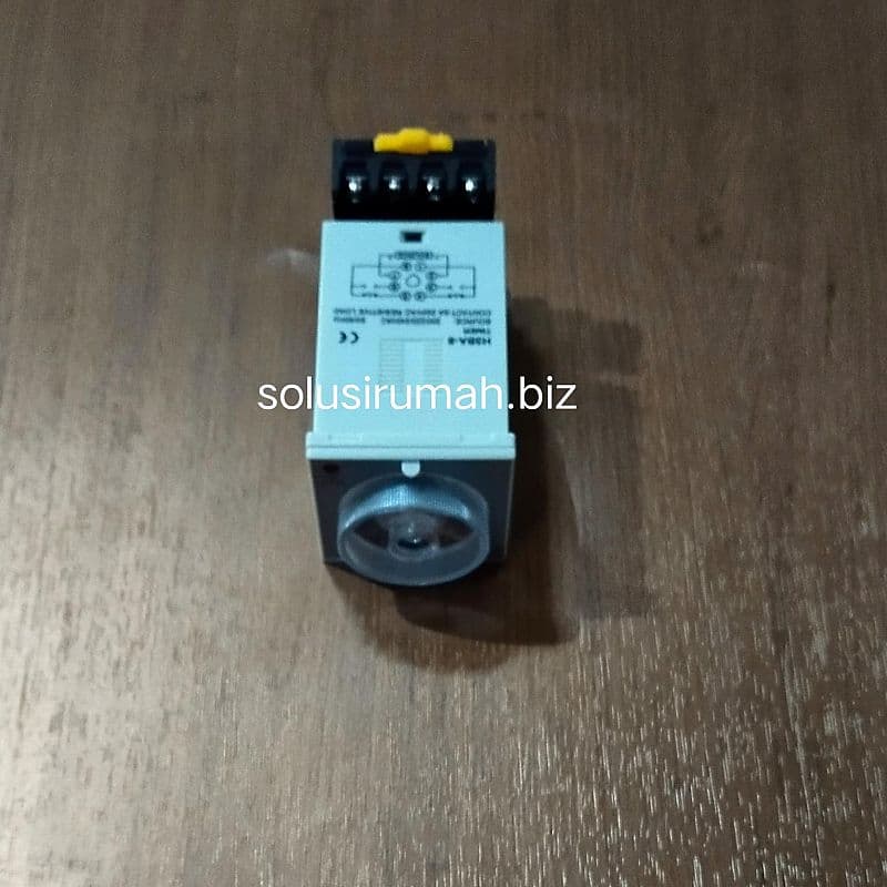 Timer Omron 220V AC Timer 8 Pin 220V ukur waktu 220 v 8 pin