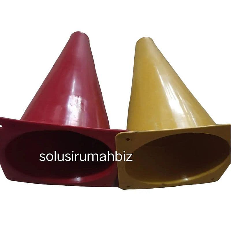 Cone Kerucut KECIL Tinggi 24 cm Pembatas Jalan Latihan Futsal Olahraga 24CM Plastik Lentur Tidak Mudah Pecah untuk Sepakbola Lari Sepeda