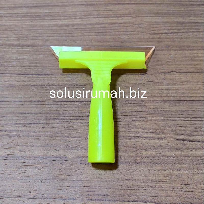 KAPI PVC KARET IN MOBIL KACA FILM STIKER WALLPAPER KAPE ALAT PEMBERSIH