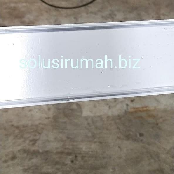 TUTUP KANAL C 4 INCH PERMETER 1M ALUMINIUM PUTIH OPEN BACK white