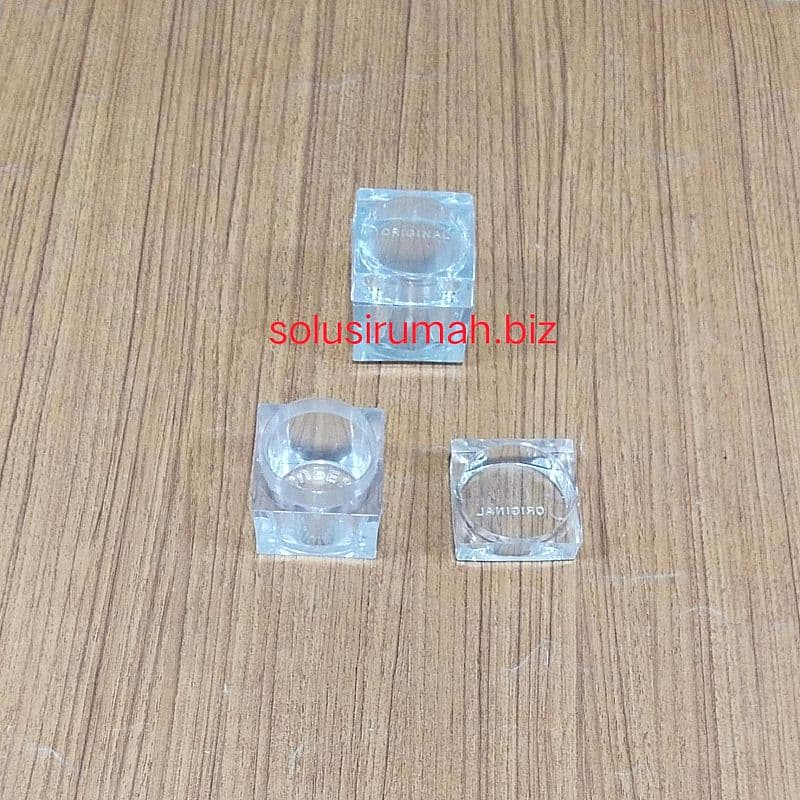 KOTAK MIKA SALEP KOSMETIK WADAH BOX 47X47X 47 MM BENING COSMETIC bok