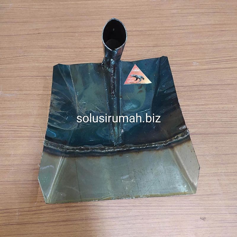 MATA SEKOP CANGKUL 7.3 - 8.3 ONS miring PASIR PANDE BESI PACUL BESI PLAT KERA