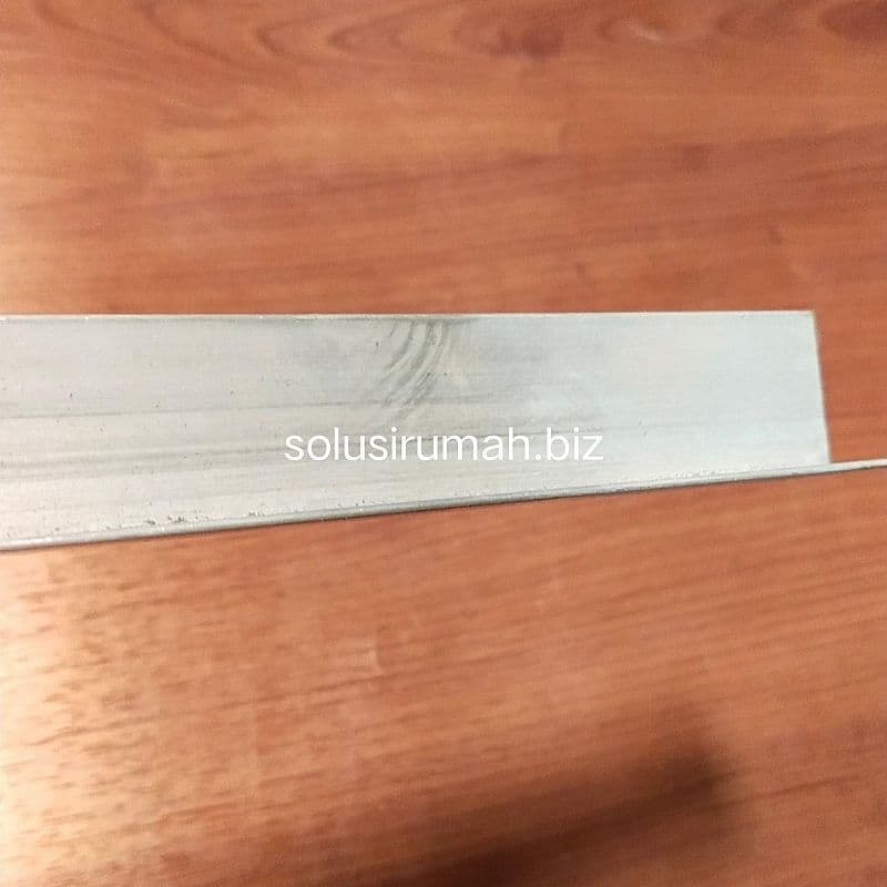 siku L beda sisi 17 x 37 mm an x 1m panjang tebal aluminium sudut 1 m