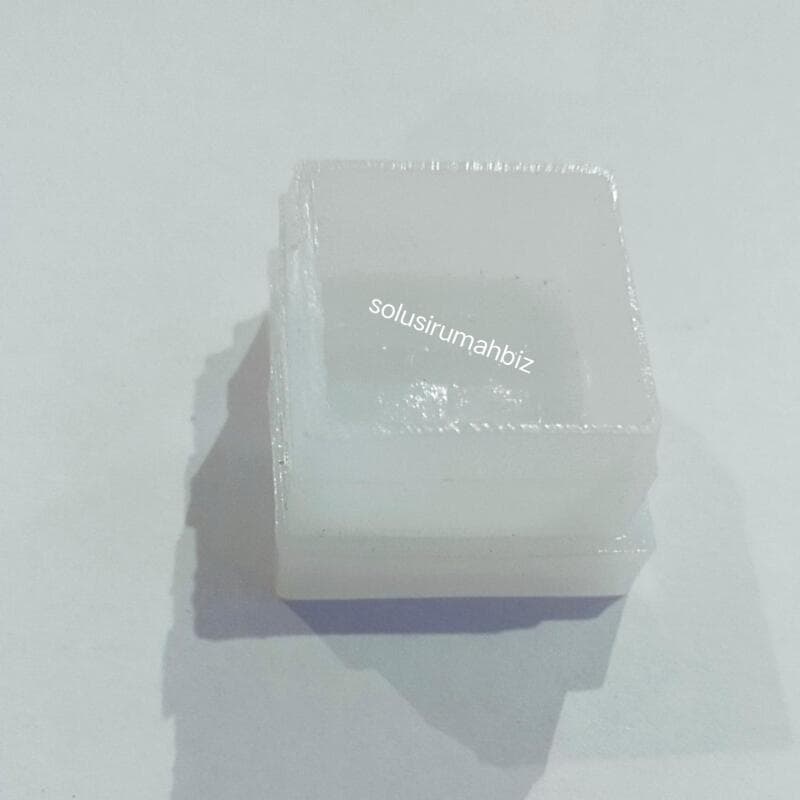 Anti slip Alas Kaki Square Inside 30x30 AKC Plastic PUTIH WHITE