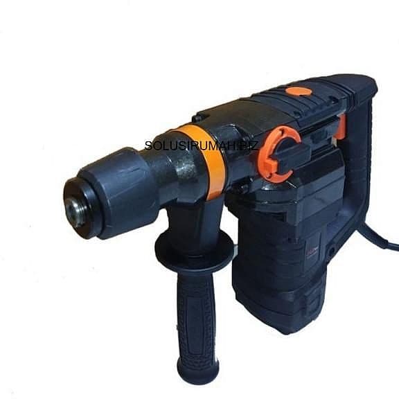 DEMOLITION HAMMER BOBOK BETON 850 WATT 28MM PENGHANCUR BOBOK