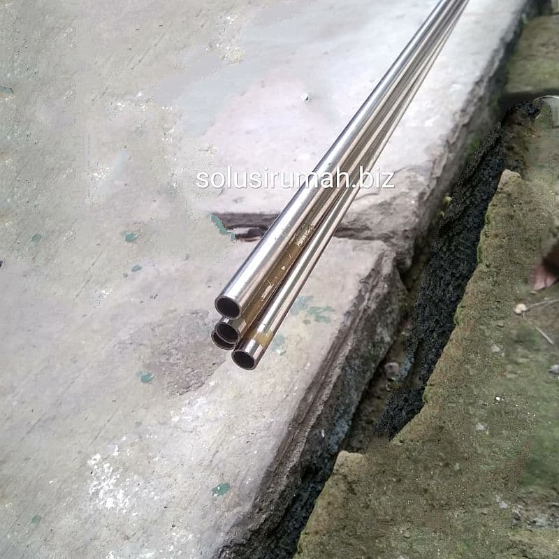 PIPA SS 5/16(8MM)08MM IWASAKI STAINLESS STANDART MARUICHI/1M