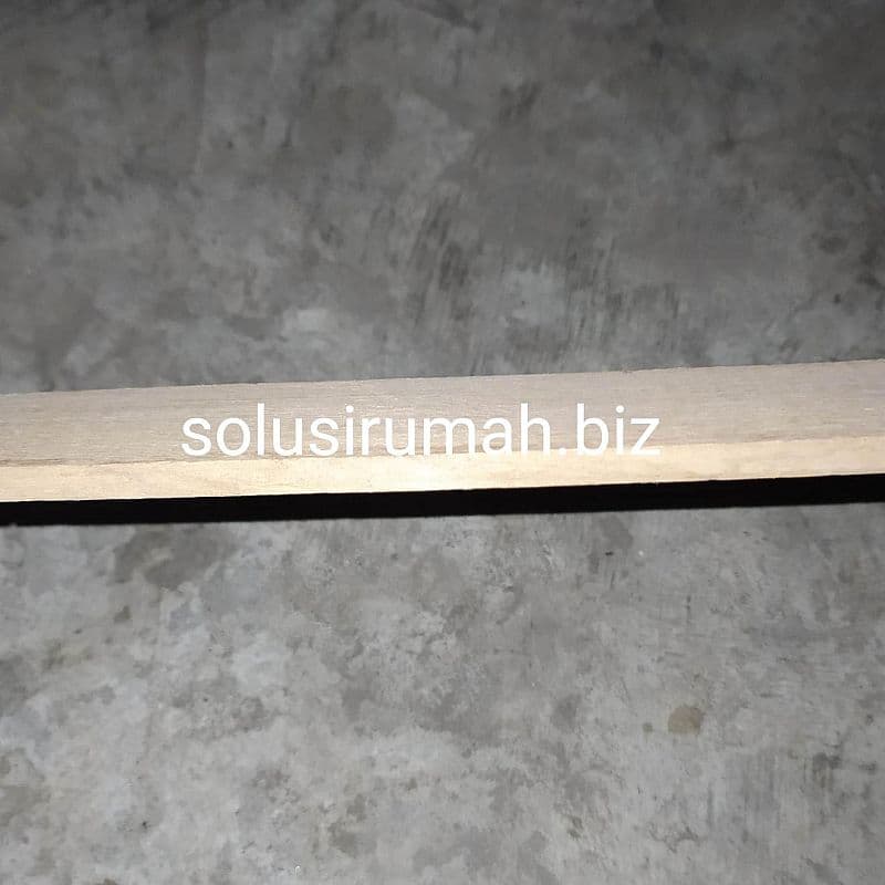 LIST KAYU PLAT 1 X 5 AN 8X45MMANX 1M KURANG LIS CAMPUR MERANTI AGATIS