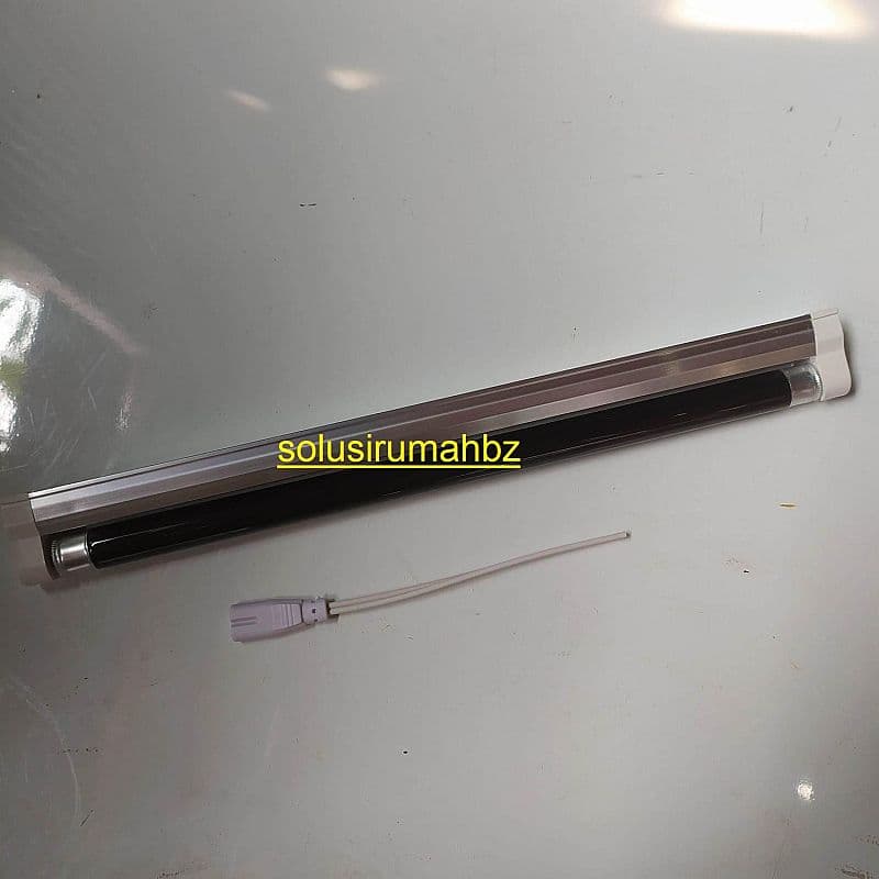 LAMPU NEON T5 8W BIRU SET ULTRAVIOLET TES UANG model panjang memanjang komplit complete t 5 set balak + lampu