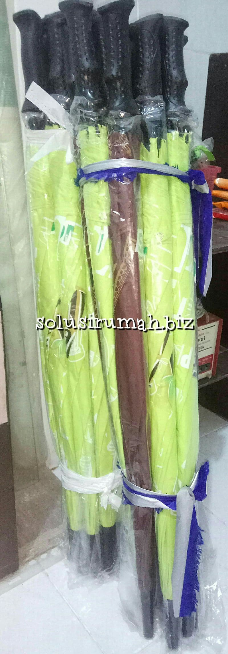 PAYUNG STANDART LUMAYAN TEBAL HADIAH BARU ADA MEREKNYA CAMPUR TERMURAH