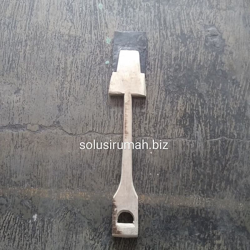 LEMPAK KAYU CUCUK LURUS 14*85CM SEKOP TANAH LINGGIS PUCUK LEBAR